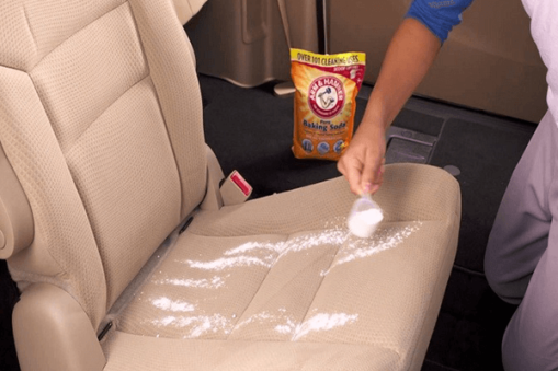 چگونه روکش صندلی ماشین را تمیز کنیم؟